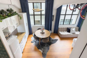 Studio Loft Apartment w bikes Wifi CBD